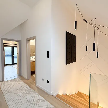 Premium Smart Residential Park House * 韦伦采