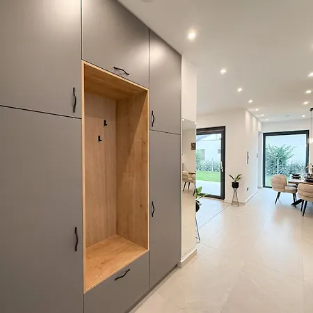 Premium Smart Residential Park House 别墅 韦伦采