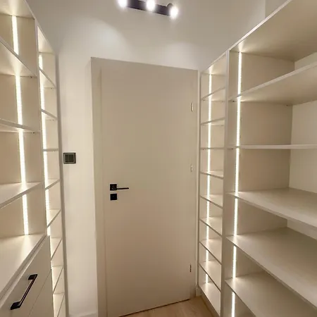Premium Smart Residential Park House * 韦伦采